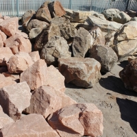 VEGAS PINK BOULDERS